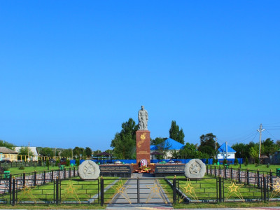 Братская могила № 178.